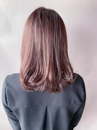 ミディアム カラー 福森 みずきのヘアスタイル