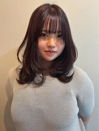 セミロング 横田 凜子のヘアスタイル