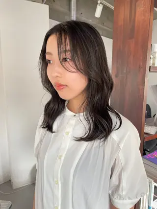 セミロング silo所属・silo MOKA 顔周りカット🦦のヘアスタイル