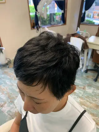 ショート FUN hair　make所属・鈴木 令子のヘアスタイル