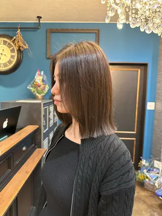 ミディアム 𝑭𝒖𝒌𝒂🩶 モテ髪×透明感カラーのヘアスタイル