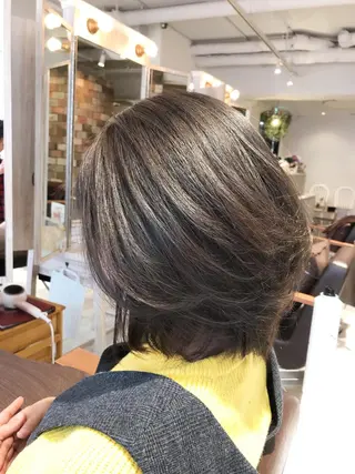 ショート ミルクティーベージュ 山本勝志のヘアスタイル