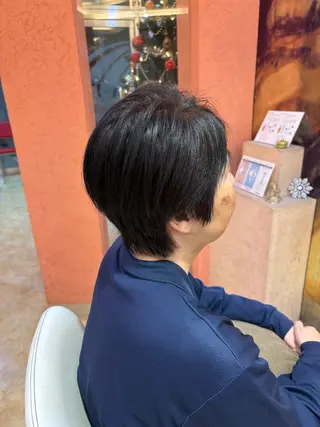 ショート カラー 小松 千夏のヘアスタイル