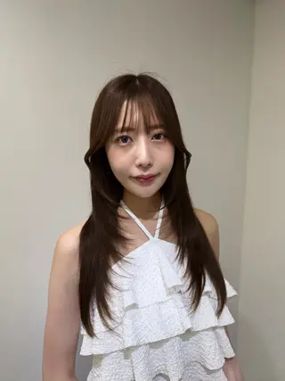 セミロング カラー レイヤー オリーブ/ ベージュ/添田晃基のヘアスタイル