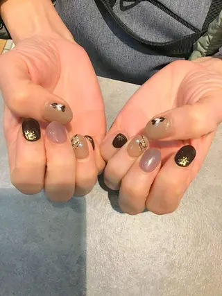 ネイル Nest 岩崎のネイルデザイン