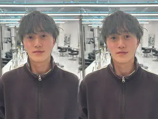 メンズ 韓国ヘア/ブリーチ無 しWカラー/オリーブのヘアスタイル