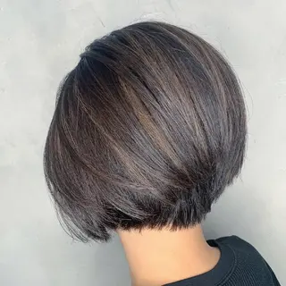 ショート カラー N° aria 三軒茶屋のヘアスタイル