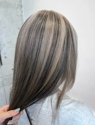 セミロング カラー newi 天王寺 🪐airiのヘアスタイル
