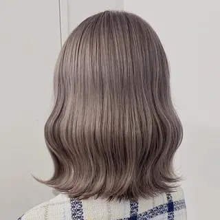 セミロング カラー ヘアアレンジ ネイル マツエク・マツパ ベージュグレージュ 💕しゅーじ💕のヘアスタイル