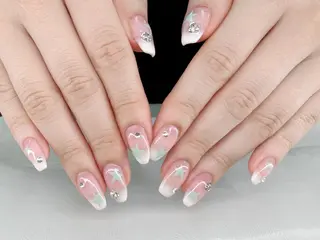 ネイル Elegant beauty ツルのネイルデザイン