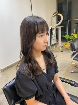 ミディアム カラー RIN／韓国ヘア レイヤーカットのヘアスタイル