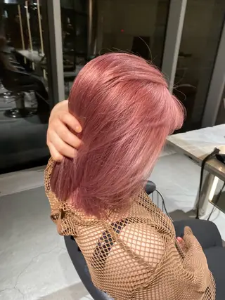 ミディアム REAL所属・ブリーチハイトーン 木谷 陽己のヘアスタイル