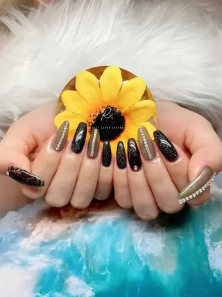 ネイル R MIIのネイルデザイン