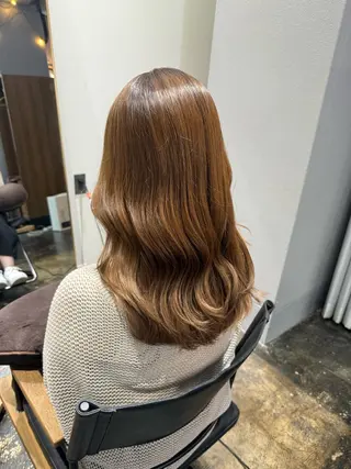 セミロング カラー 透明感カラー/パーマ 🌀アオノアユミのヘアスタイル