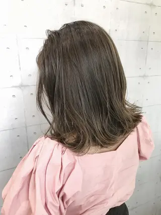 ミディアム カラー 高木 麻知子のヘアスタイル