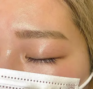 アイブロウ SAKI サキのマツエク・マツパデザイン