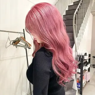 ロング カラー Attrait .のヘアスタイル