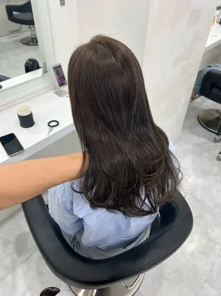 ロング カラー オリーブカラー🫒 レイヤーカット✂︎のヘアスタイル