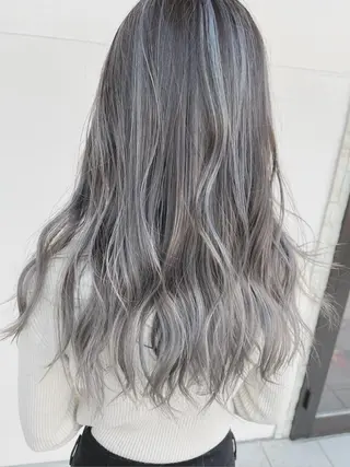 ロング naomi (夜間営業受付中★)のヘアスタイル