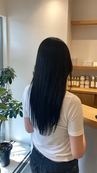 ロング カラー CYAN.栄店所属・久野 紗愛のヘアスタイル