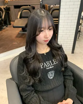ロング shes茶屋町アリサ 🎀顔周り×韓国風のヘアスタイル