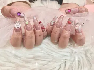 ネイル S. RIRIKAのネイルデザイン