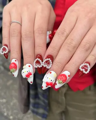 ネイル 宮澤 朱里のネイルデザイン