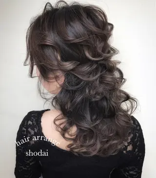 ロング カラー ヘアアレンジ ハイライト、レイヤー カット/西梅田/中西のヘアスタイル