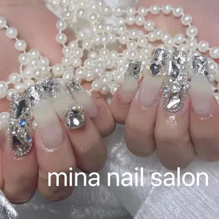 ネイル 🎀まゆ 🪽🐾のネイルデザイン