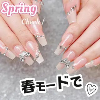 ネイル Queenie 🦋のネイルデザイン