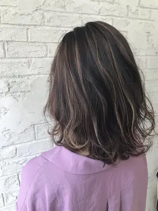 ミディアム 🇺🇸ハイライト特 化美容師🇺🇸漆沢のヘアスタイル
