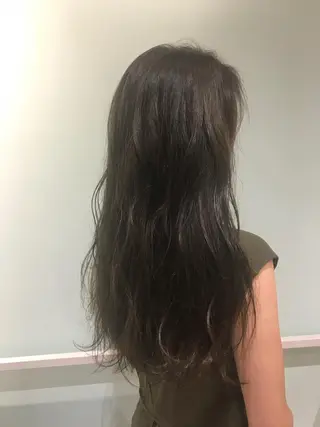 ロング カラー SiiＱbyLuca所属・鈴木 まりやのヘアスタイル