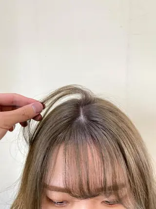 セミロング カラー 美髪改善・ブリーチ tadasuke⭐️のヘアスタイル