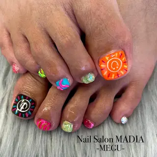 ネイル MADIA藤沢所属・MADIA MEGUのネイルデザイン