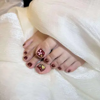 ミディアム VI NAILのネイルデザイン