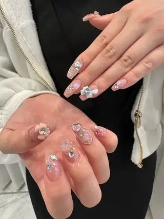 ネイル nachi 🎀のネイルデザイン