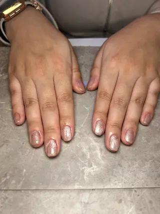 ネイル 三輪 彩美春のネイルデザイン