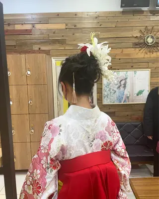 ヘアアレンジ なな/シェービング /カラー/アレンジのヘアスタイル