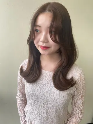 セミロング 韓国ヘア🇰🇷 SAYAのヘアスタイル