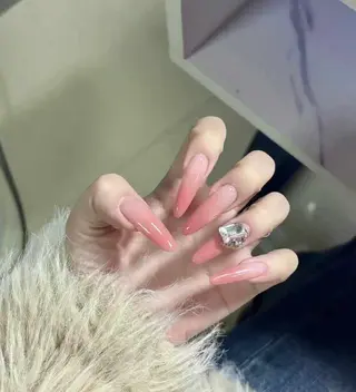 ネイル VIVIAN エイのネイルデザイン