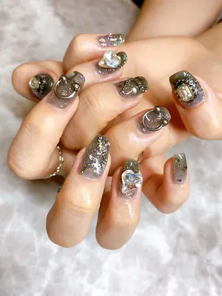 ネイル Piacere所属・Piacere 絵美のネイルデザイン