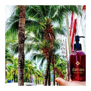 セミロング カラー 髪の病院ルーミールーム所属・髪の病院  ルーミールームのヘアスタイル