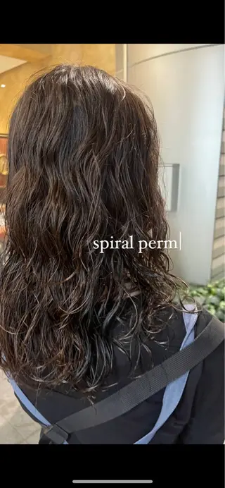 セミロング パーマ ブリーチ・ツヤ髪特化 レイヤー🥝ルナのヘアスタイル