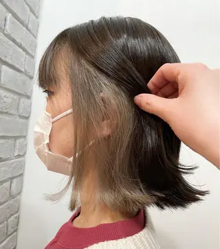 ミディアム カラー 北本 まどかのヘアスタイル