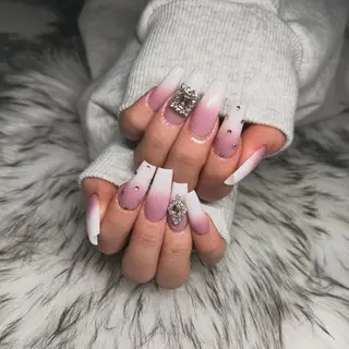 ネイル nail salon  DIA所属・出羽 奈津季のネイルデザイン