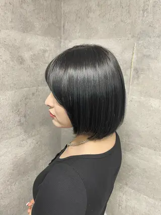 ショート 出口 千乃のヘアスタイル