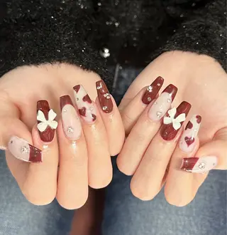 ネイル LAVISH nanamiのネイルデザイン