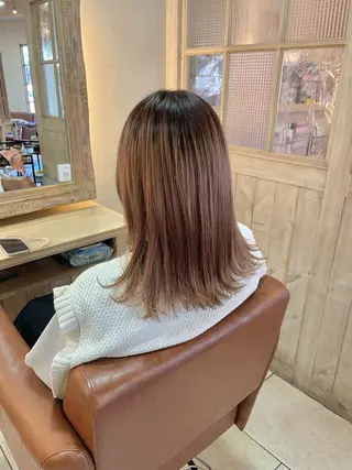 ミディアム 前平 友慈のヘアスタイル