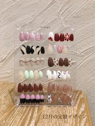 ネイル ネイル&アイ QUEEN&CRIMSON所属・眉WAX/ピーリング ホワイトニングの眉毛・アイブロウイメージ