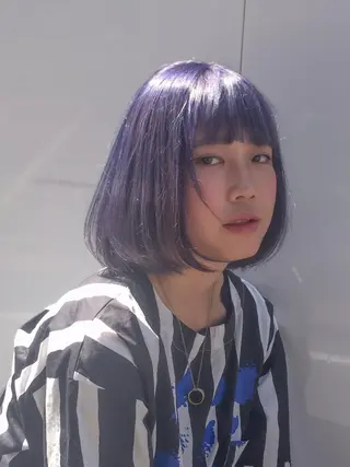 ミディアム カラー ホワイト&レイヤーカ ットエクステ長畠俊輔のヘアスタイル